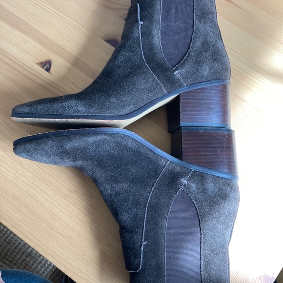 Tahari Resist Brown Suede Heeled Bootie - Picture 8 of 8